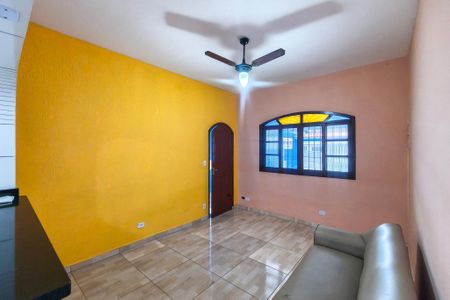 Casa para alugar com 98m², 2 quartos e 3 vagas Casa para alugar com 98m², 2 quartos e 3 vagasSala