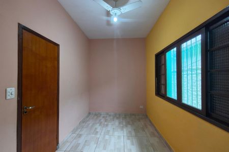 Casa para alugar com 98m², 2 quartos e 3 vagas Casa para alugar com 98m², 2 quartos e 3 vagasQuarto 2