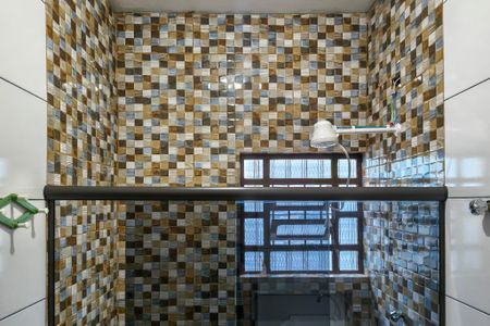 Casa para alugar com 98m², 2 quartos e 3 vagas Casa para alugar com 98m², 2 quartos e 3 vagasBanheiro
