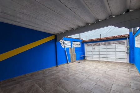 Casa para alugar com 98m², 2 quartos e 3 vagas Casa para alugar com 98m², 2 quartos e 3 vagasGaragem