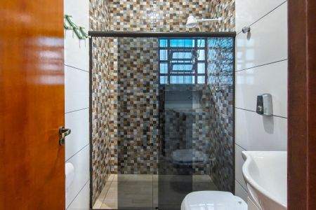 Casa para alugar com 98m², 2 quartos e 3 vagas Casa para alugar com 98m², 2 quartos e 3 vagasBanheiro