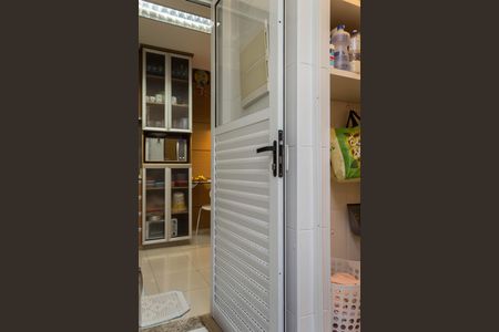 Casa de condomínio à venda com 130m², 3 quartos e 3 vagasÁrea de Serviço