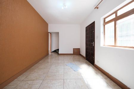 Casa à venda com 257m², 5 quartos e 4 vagas Casa à venda com 257m², 5 quartos e 4 vagasSala