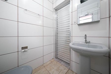 Casa à venda com 257m², 5 quartos e 4 vagas Casa à venda com 257m², 5 quartos e 4 vagasBanheiro