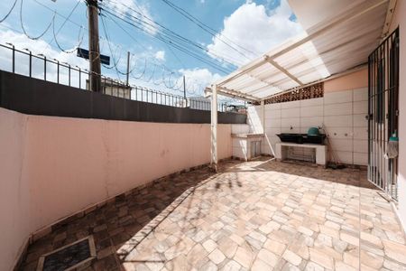 Casa à venda com 257m², 5 quartos e 4 vagas Casa à venda com 257m², 5 quartos e 4 vagasÁrea comum