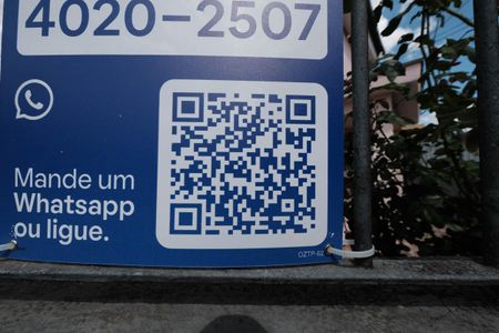 Casa à venda com 257m², 5 quartos e 4 vagas Casa à venda com 257m², 5 quartos e 4 vagasPlaca