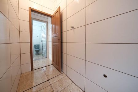 Casa à venda com 257m², 5 quartos e 4 vagas Casa à venda com 257m², 5 quartos e 4 vagasÁrea de Serviço