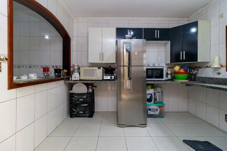 Casa à venda com 380m², 3 quartos e 3 vagas Casa à venda com 380m², 3 quartos e 3 vagasCozinha