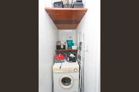 Apartamento à venda com 47m², 1 quarto e sem vaga Apartamento à venda com 47m², 1 quarto e sem vagaLavanderia