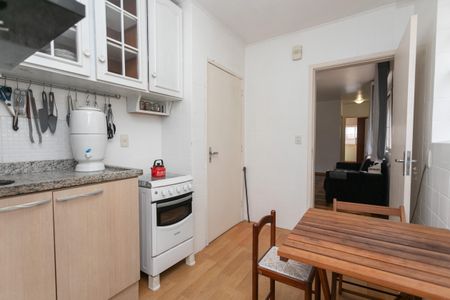 Apartamento à venda com 47m², 1 quarto e sem vaga Apartamento à venda com 47m², 1 quarto e sem vagaCozinha
