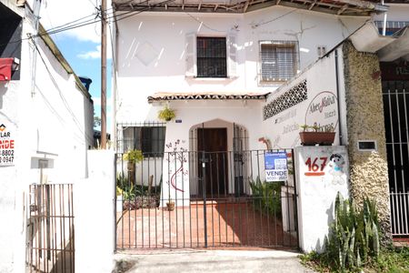 Casa à venda com 135m², 2 quartos e 1 vagaFachada