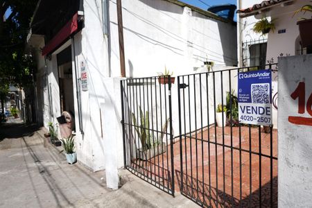 Casa à venda com 135m², 2 quartos e 1 vagaFachada