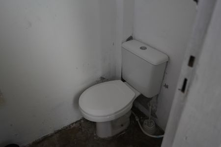 Casa à venda com 135m², 2 quartos e 1 vagaBanheiro