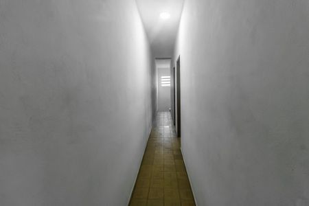 Casa à venda com 412m², 3 quartos e 4 vagasCorredor