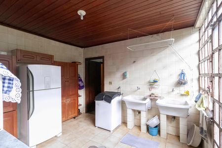 Casa à venda com 300m², 6 quartos e 4 vagasÁrea de serviço