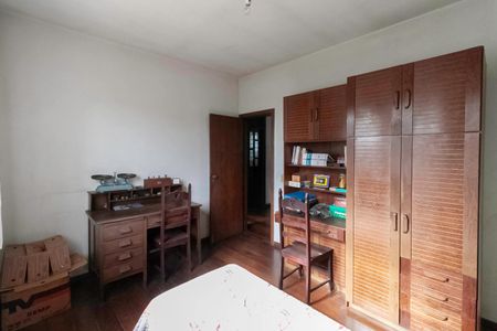 Casa à venda com 300m², 6 quartos e 4 vagasQuarto 2