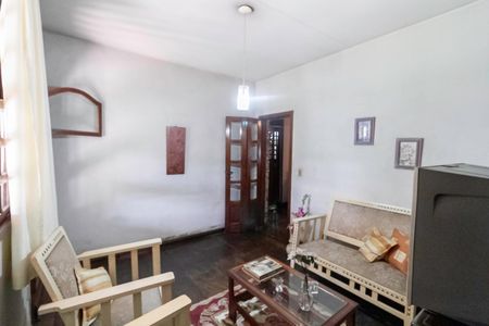 Casa à venda com 300m², 6 quartos e 4 vagas Casa à venda com 300m², 6 quartos e 4 vagasSala 2