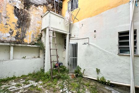 Casa à venda com 85m², 2 quartos e 1 vagaQuintal