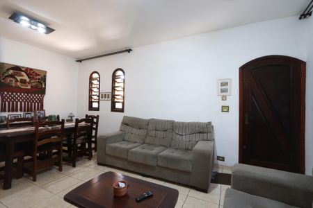 Casa à venda com 171m², 3 quartos e 3 vagasSala