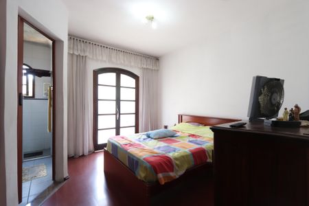 Casa à venda com 171m², 3 quartos e 3 vagasSuíte