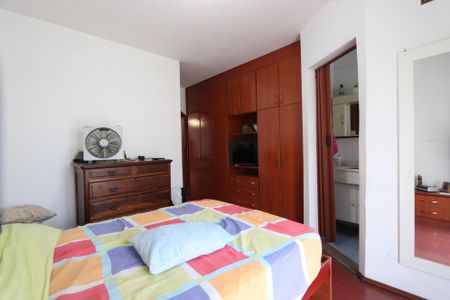 Casa à venda com 171m², 3 quartos e 3 vagasSuíte