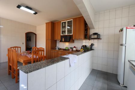 Casa à venda com 171m², 3 quartos e 3 vagasCopa e Cozinha