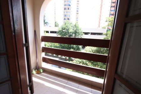 Casa à venda com 171m², 3 quartos e 3 vagasVaranda da Suíte