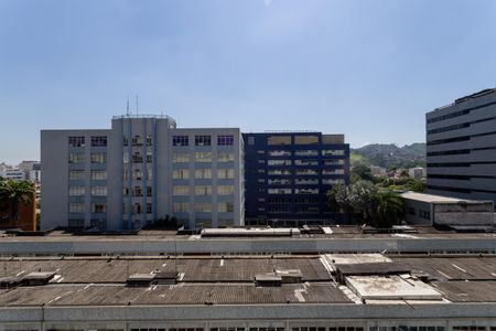 Apartamento à venda com 94m², 3 quartos e 2 vagasQuarto 3 Vista