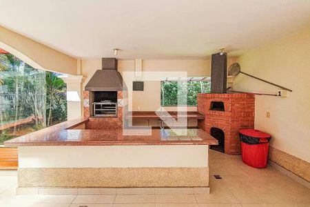 Apartamento à venda com 182m², 3 quartos e 3 vagasÁrea comum - Churrasqueira