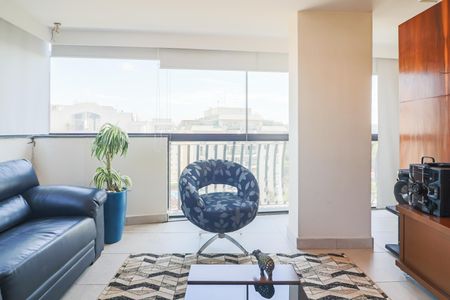 Apartamento à venda com 182m², 3 quartos e 3 vagasCobertura - Sala de TV