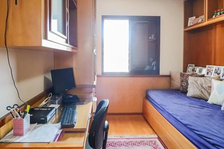 Apartamento à venda com 182m², 3 quartos e 3 vagasQuarto 3