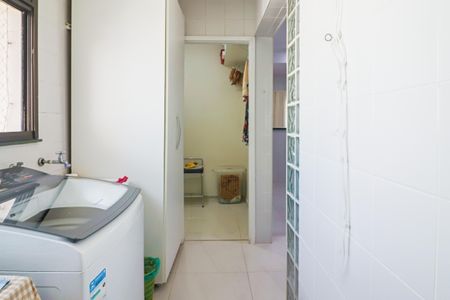 Apartamento à venda com 182m², 3 quartos e 3 vagasLavanderia
