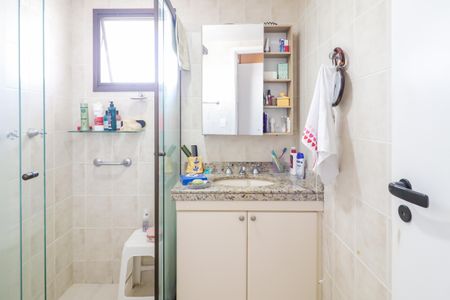 Apartamento à venda com 182m², 3 quartos e 3 vagasBanheiro da Suíte