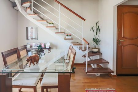 Apartamento à venda com 182m², 3 quartos e 3 vagasSala