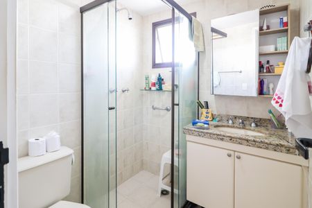 Apartamento à venda com 182m², 3 quartos e 3 vagasBanheiro da Suíte