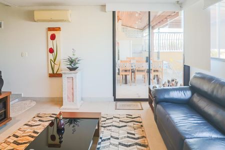 Apartamento à venda com 182m², 3 quartos e 3 vagasCobertura - Sala de TV