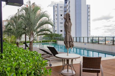 Apartamento à venda com 218m², 3 quartos e 4 vagas Apartamento à venda com 218m², 3 quartos e 4 vagasPiscina