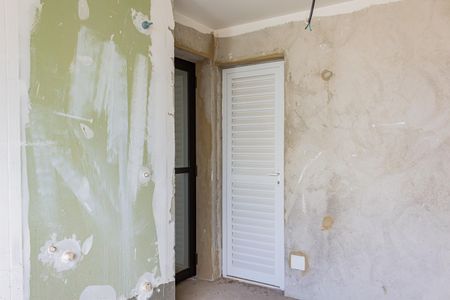 Apartamento à venda com 218m², 3 quartos e 4 vagas Apartamento à venda com 218m², 3 quartos e 4 vagasÁrea de Serviço