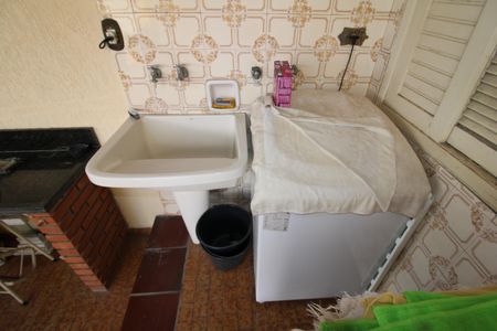 Casa à venda com 167m², 4 quartos e 4 vagasÁrea de Serviço