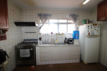 Casa à venda com 167m², 4 quartos e 4 vagasCozinha