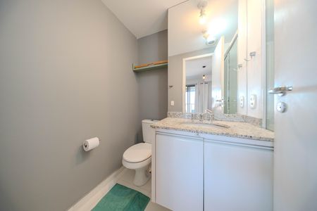 Banheiro de apartamento para alugar com 1 quarto, 39m² em Bela Vista, São Paulo