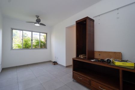 Apartamento para alugar com 55m², 2 quartos e 1 vaga Apartamento para alugar com 55m², 2 quartos e 1 vagaSala