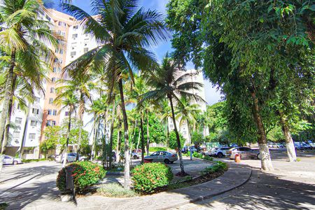 Apartamento à venda com 70m², 3 quartos e 1 vaga Apartamento à venda com 70m², 3 quartos e 1 vagaFachada