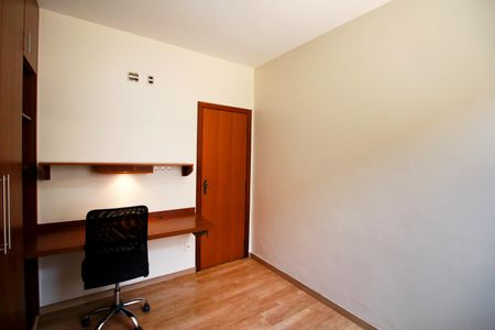 Casa à venda com 270m², 4 quartos e 4 vagasQuarto 3