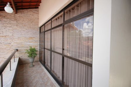 Casa à venda com 270m², 4 quartos e 4 vagasVaranda da Sala