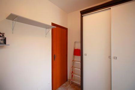 Casa à venda com 270m², 4 quartos e 4 vagasQuarto de Serviço