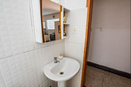 Casa para alugar com 300m², 3 quartos e 2 vagas Casa para alugar com 300m², 3 quartos e 2 vagasBanheiro 2