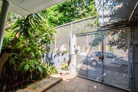 Casa para alugar com 300m², 3 quartos e 2 vagas Casa para alugar com 300m², 3 quartos e 2 vagasQuintal