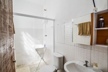 Casa para alugar com 300m², 3 quartos e 2 vagas Casa para alugar com 300m², 3 quartos e 2 vagasBanheiro 2