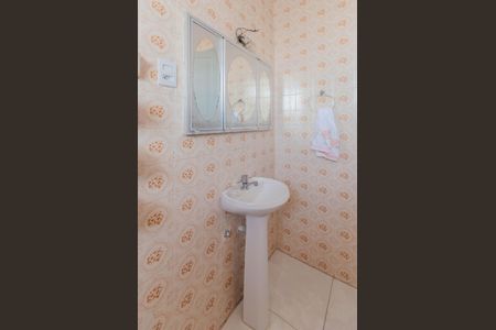 Casa à venda com 533m², 2 quartos e 2 vagas Casa à venda com 533m², 2 quartos e 2 vagasBanheiro